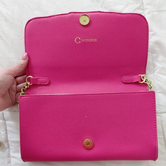 🌟 C. Wonder Pink Clutch with Gold Chain - Picture 2 of 3